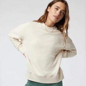 Vuori pullover crew neck sweatshirt